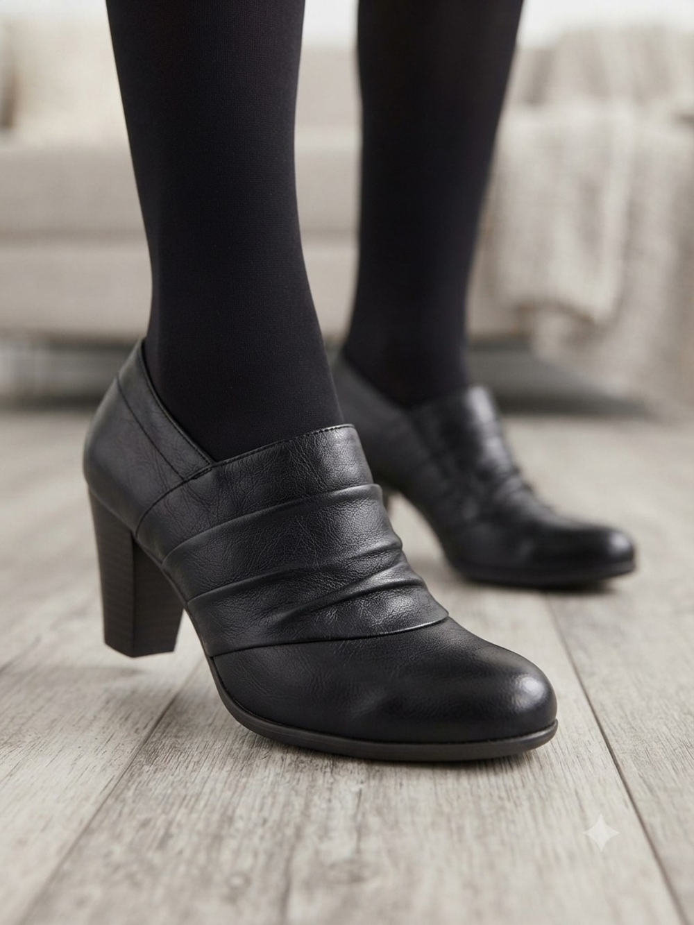 Life Stride Black Leather Heeled Boots